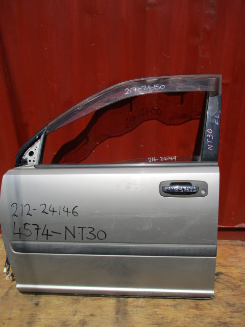 Used Nissan X Trail WINDOW GLASS FRONT LEFT